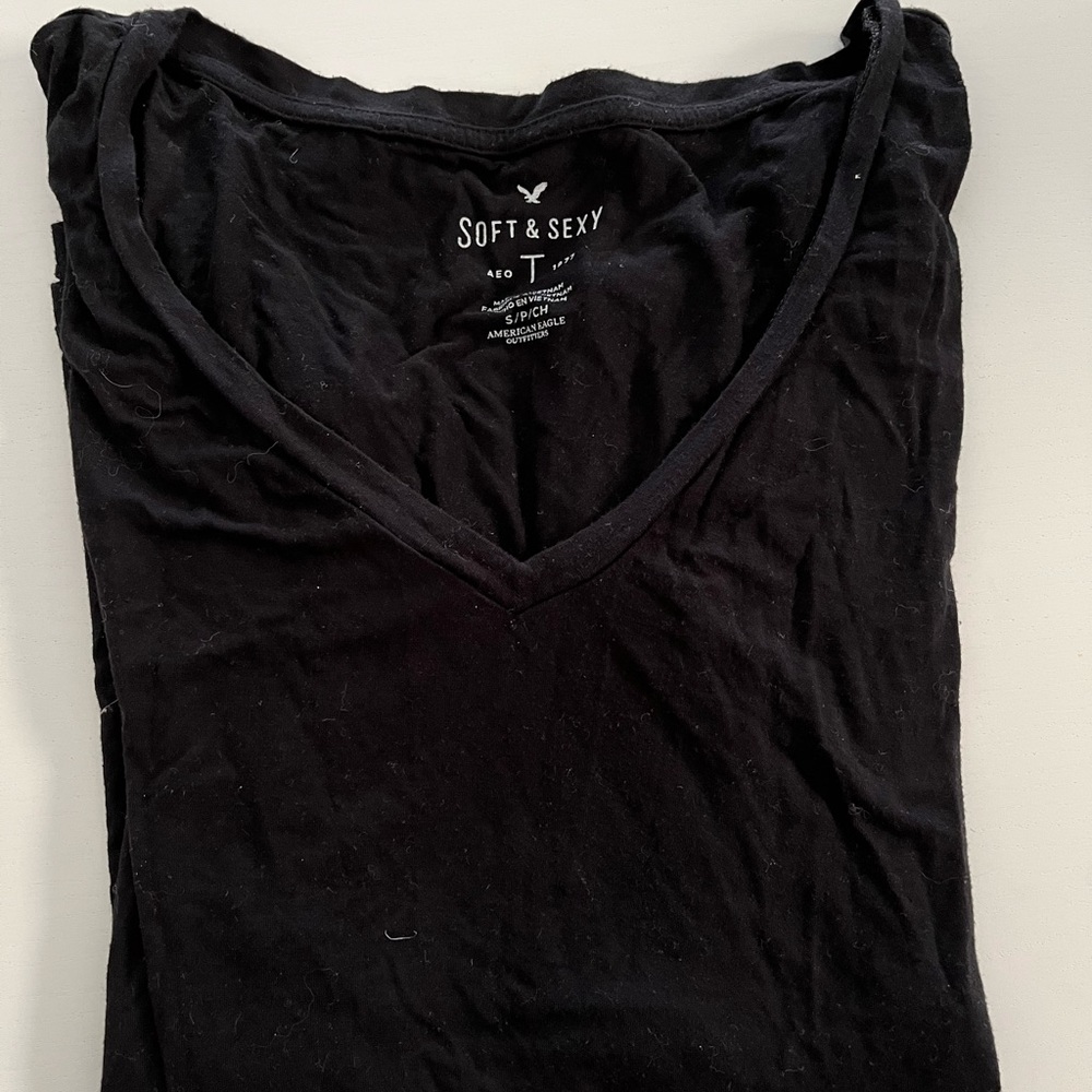 American Eagle V-Neck TShirt